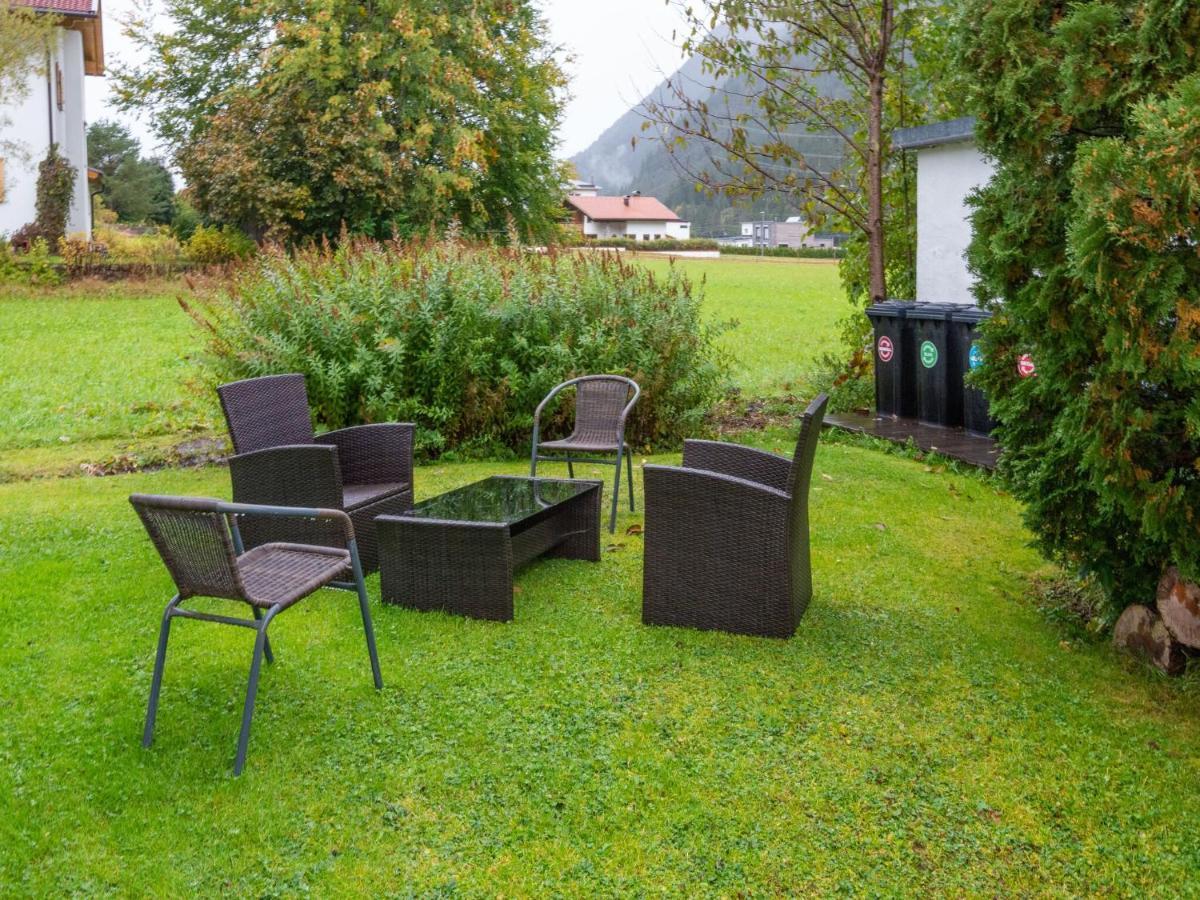 Elegant Apartment in Bichlbach with Terrace Exterior foto